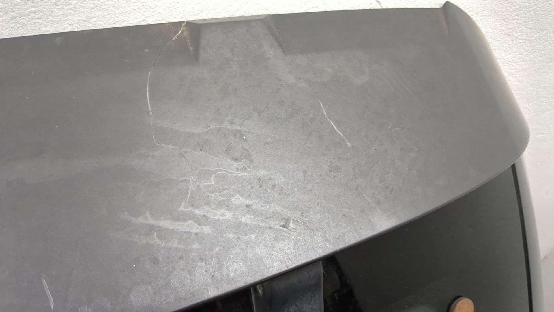 Дверь багажника