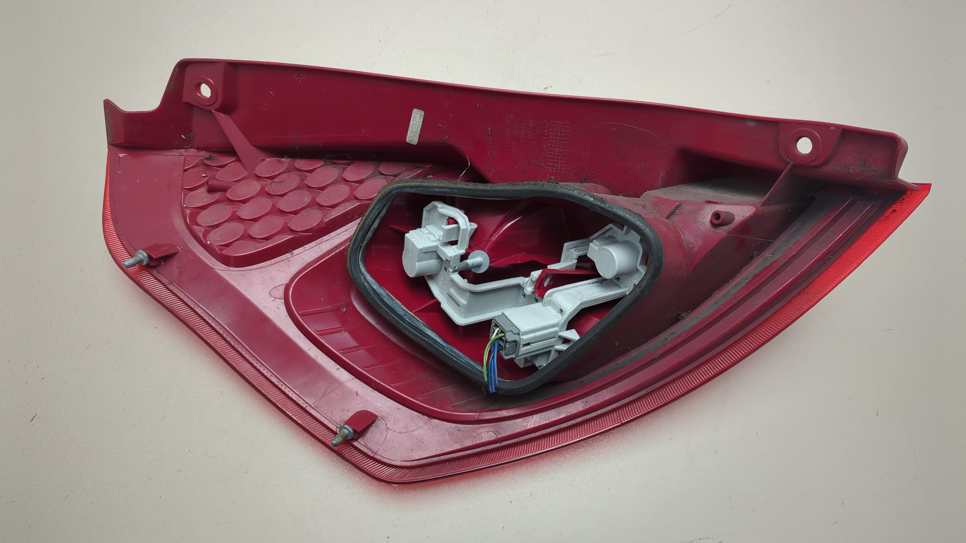 Фонарь задний правый