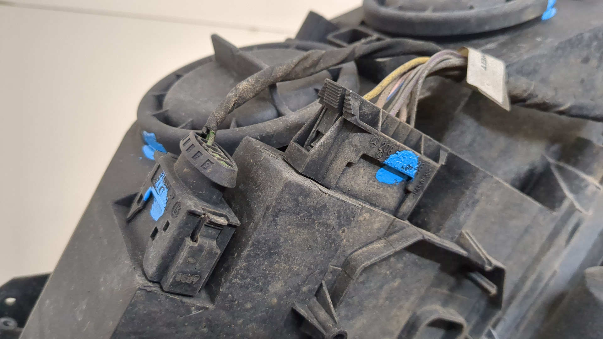 Фара правая