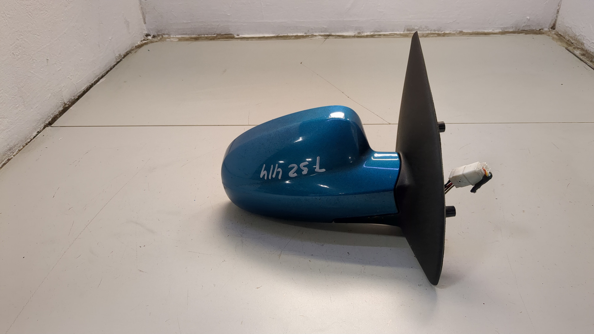 Зеркало правое электрическое