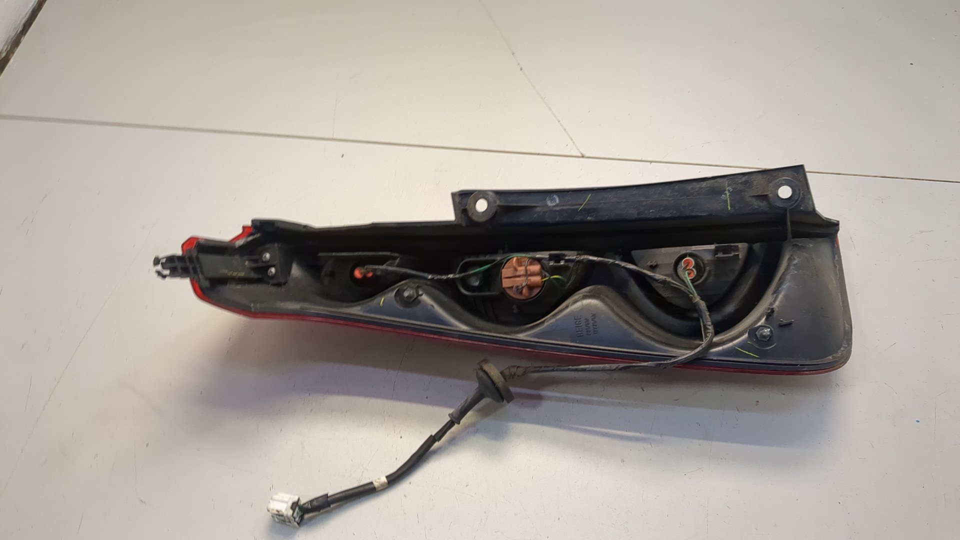 Фонарь задний правый