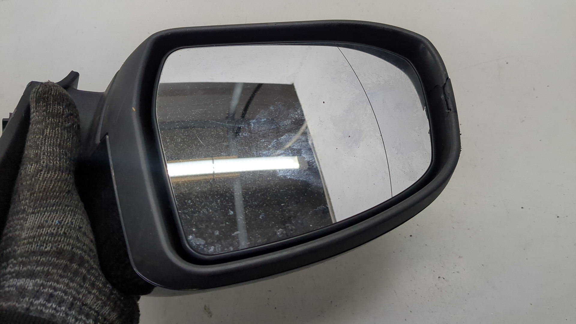 Зеркало левое электрическое