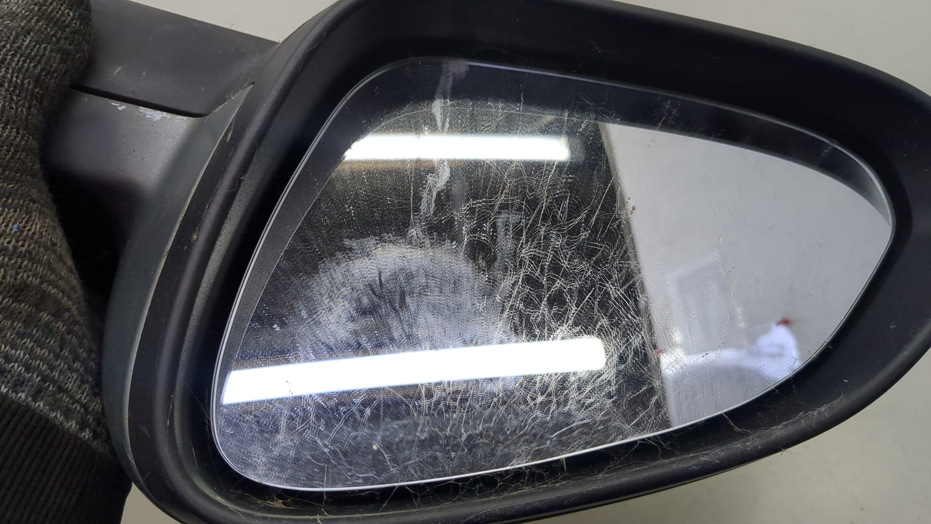 Зеркало левое электрическое