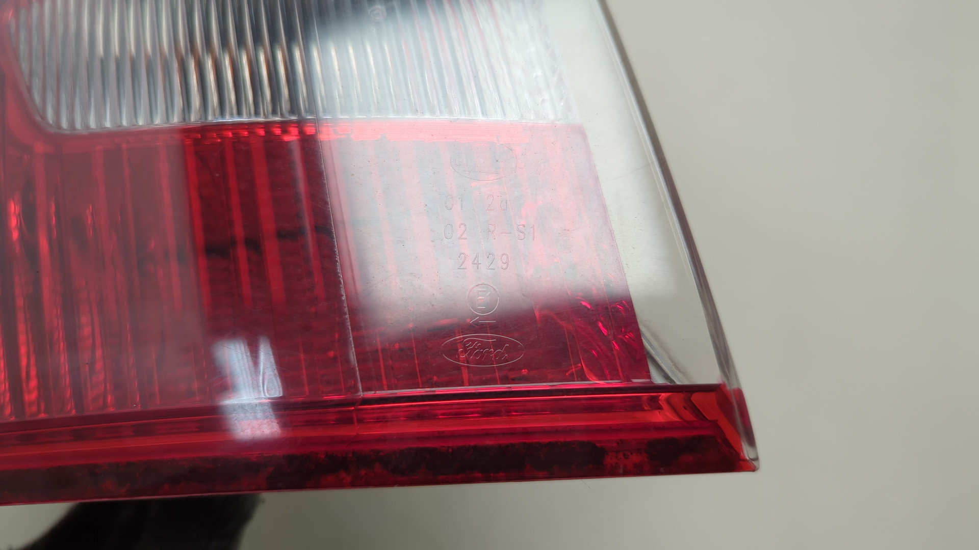 Фонарь задний левый