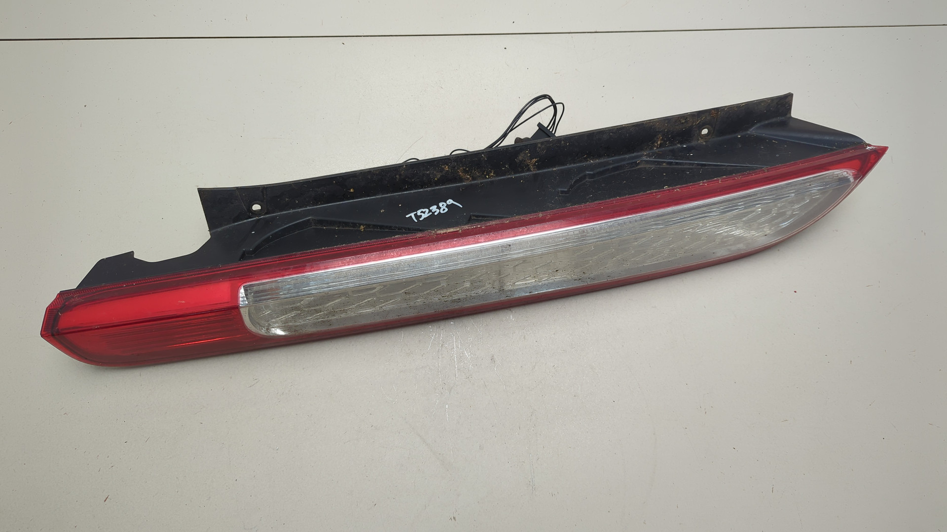 Фонарь задний левый