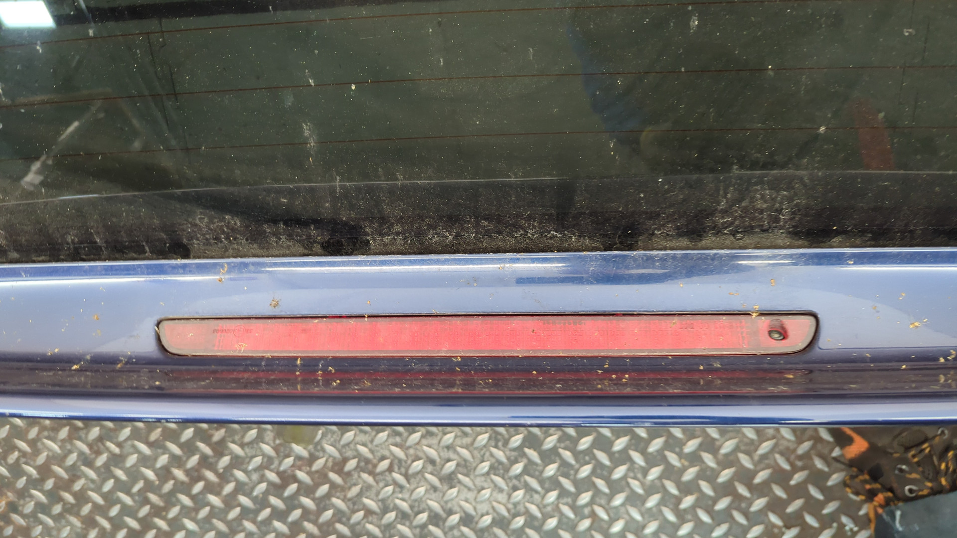 Дверь багажника