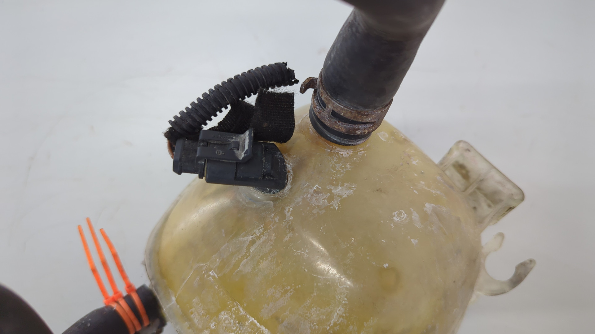 Бачок расширительный