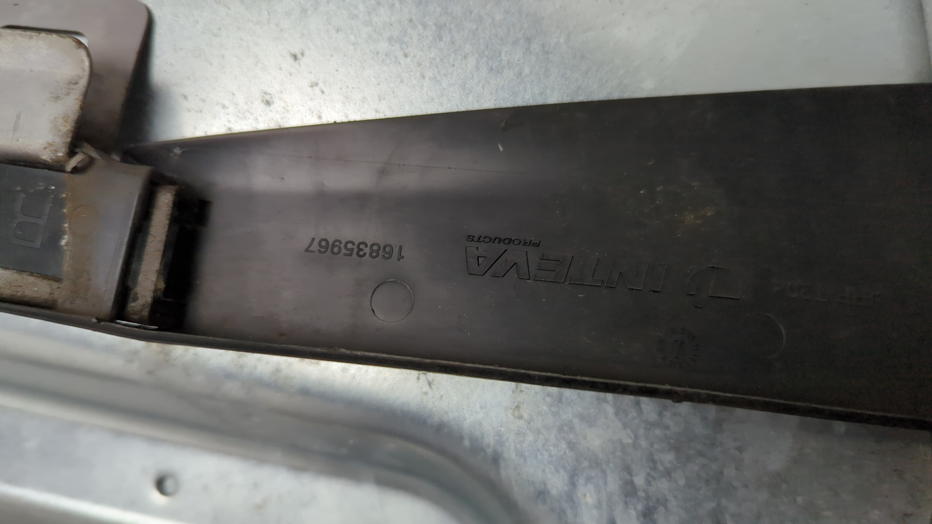 Стеклоподъемник электр. передний правый