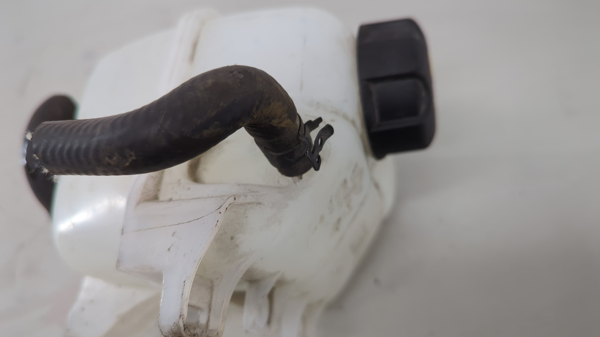 Бачок расширительный