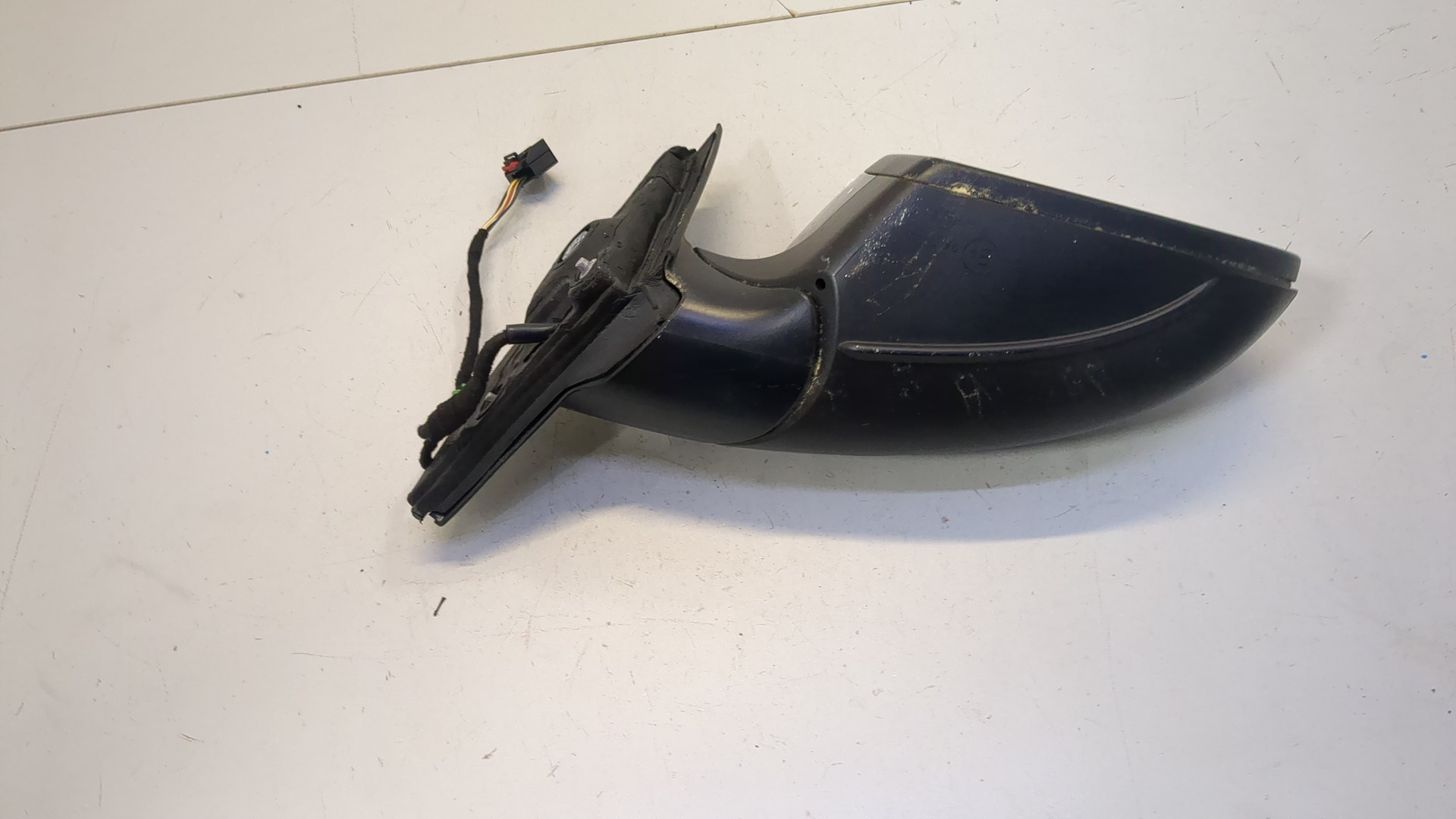 Зеркало правое электрическое