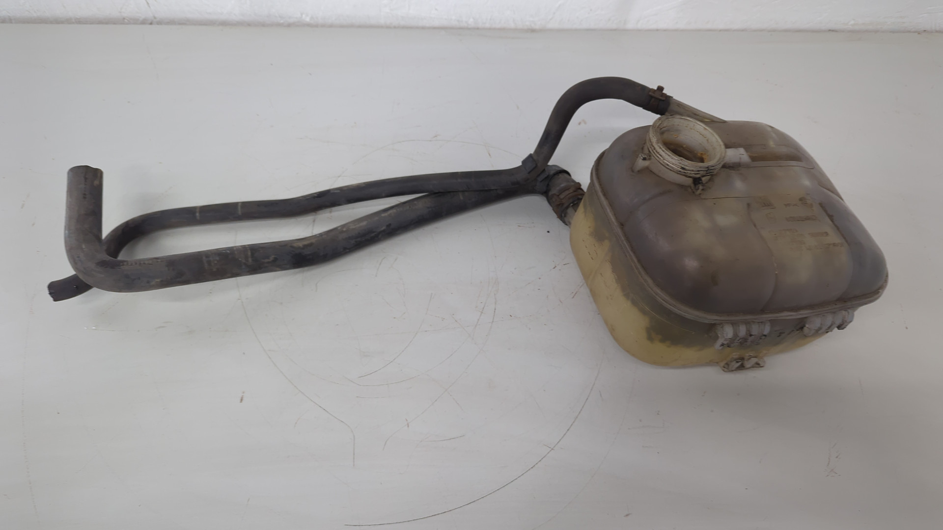 Бачок расширительный