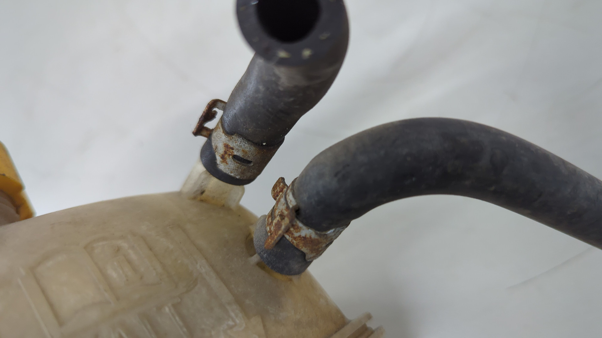 Бачок расширительный