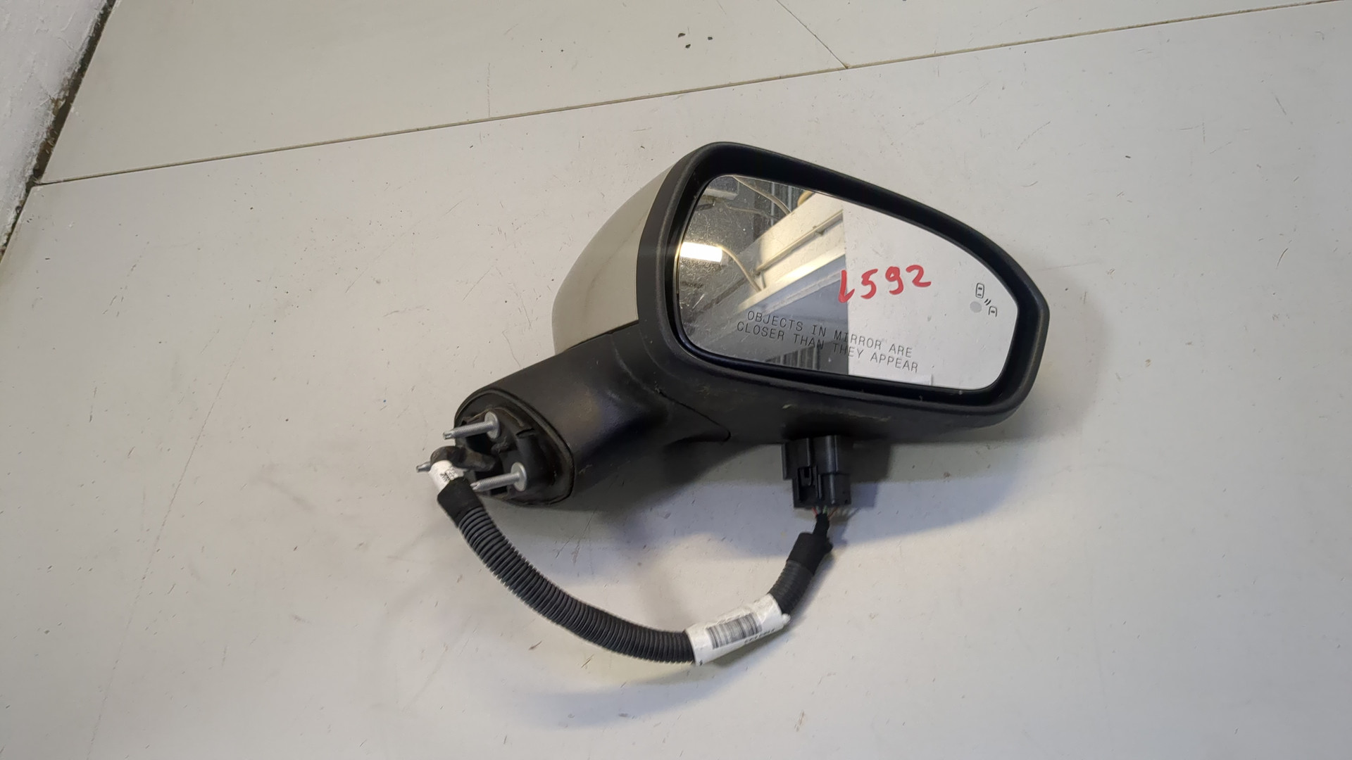 Зеркало правое электрическое