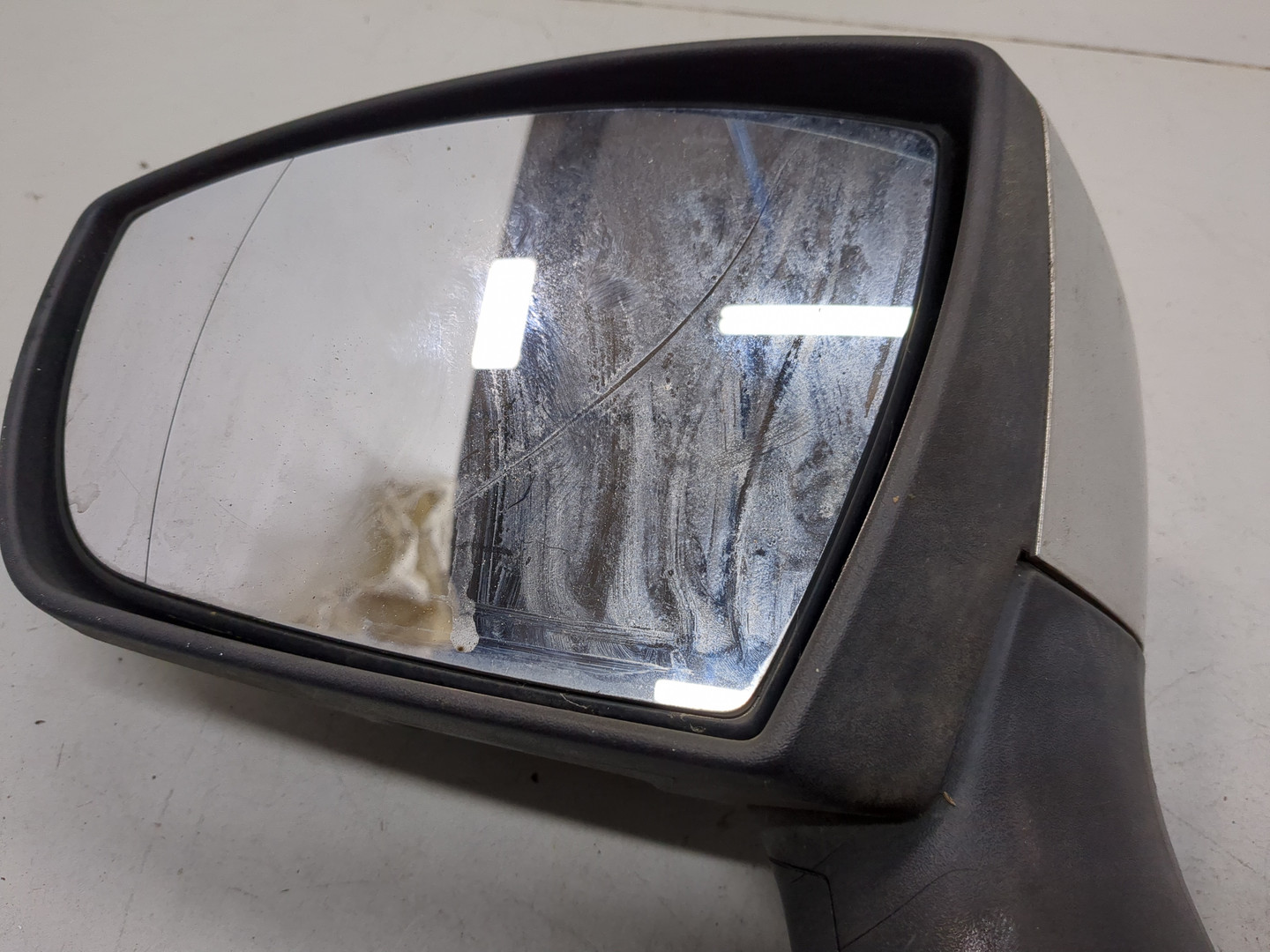 Зеркало левое электрическое