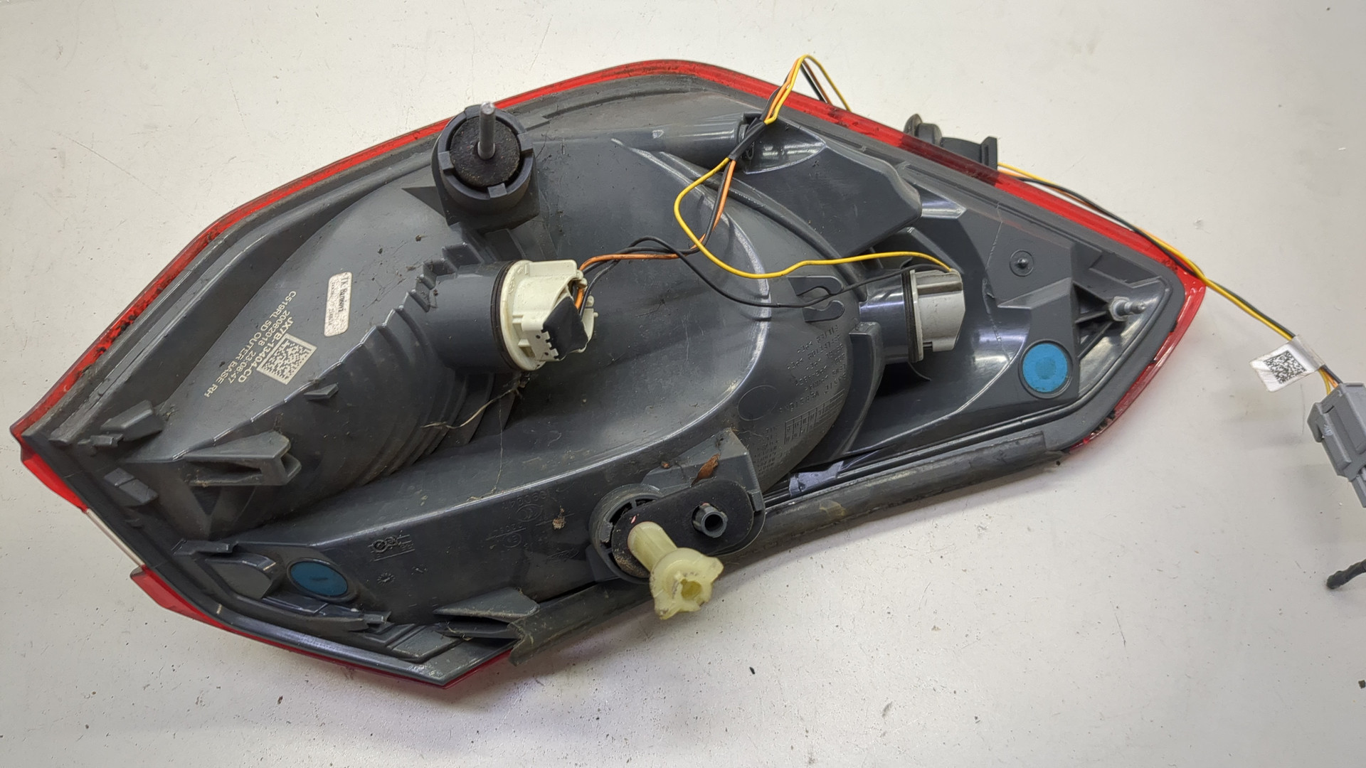 Фонарь задний правый