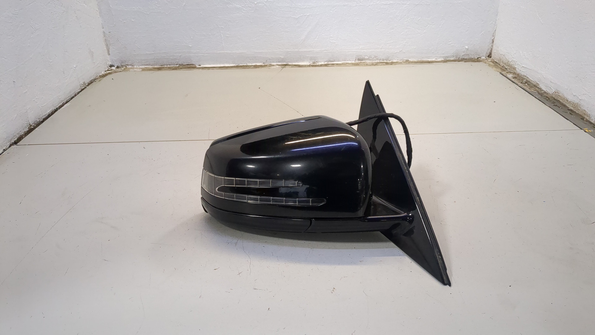 Зеркало правое электрическое