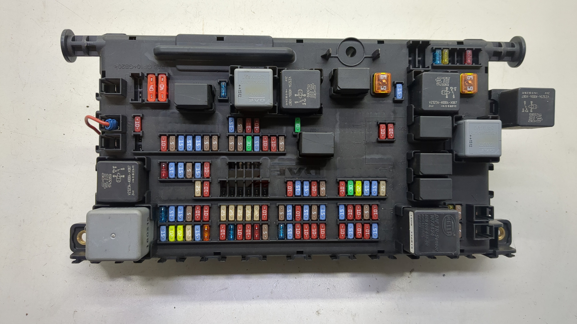 Блок предохранителей