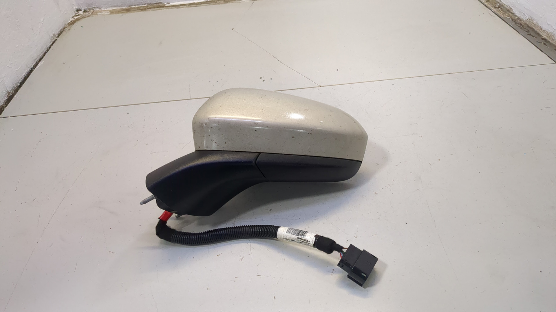 Зеркало левое электрическое