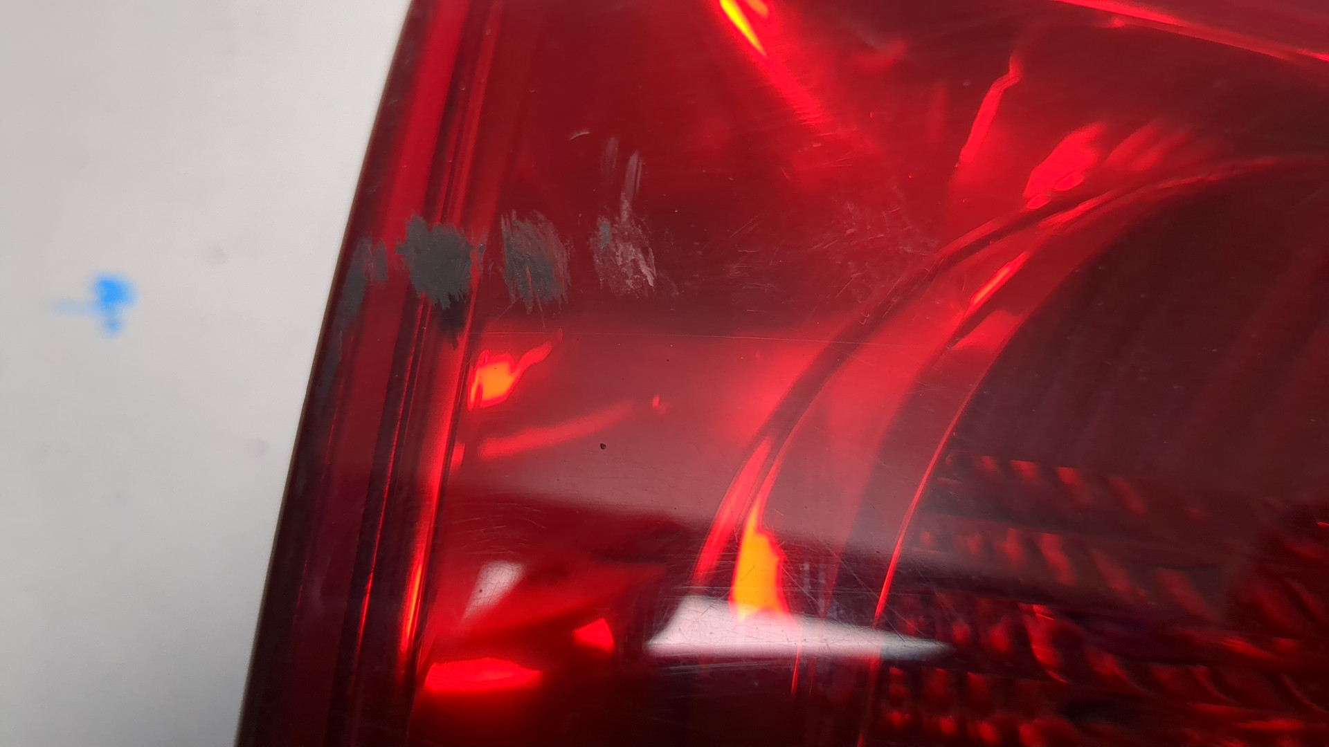 Фонарь задний внутренний левый