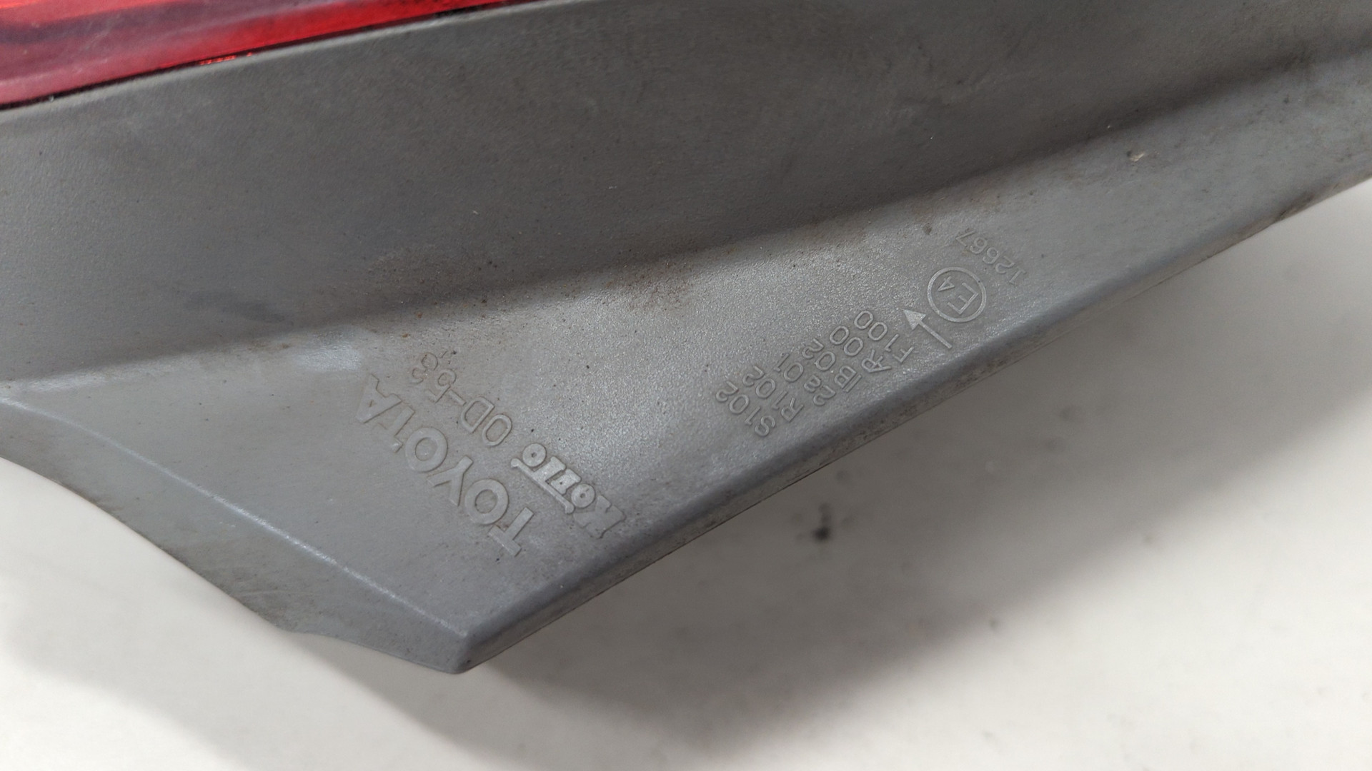 Фонарь задний правый