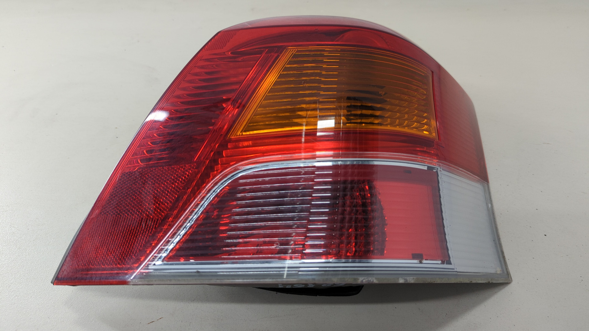 Фонарь задний правый