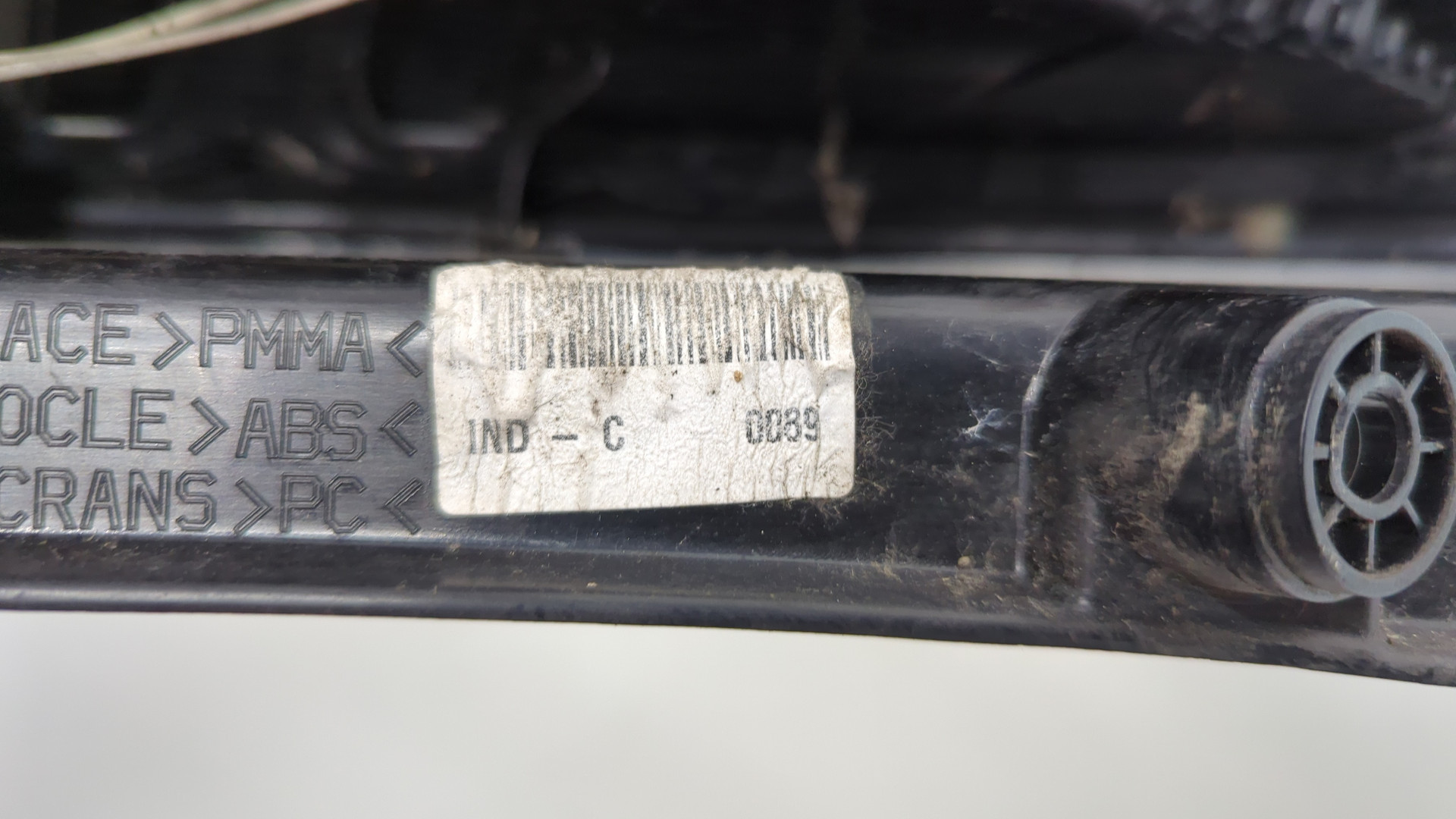 Фонарь задний правый