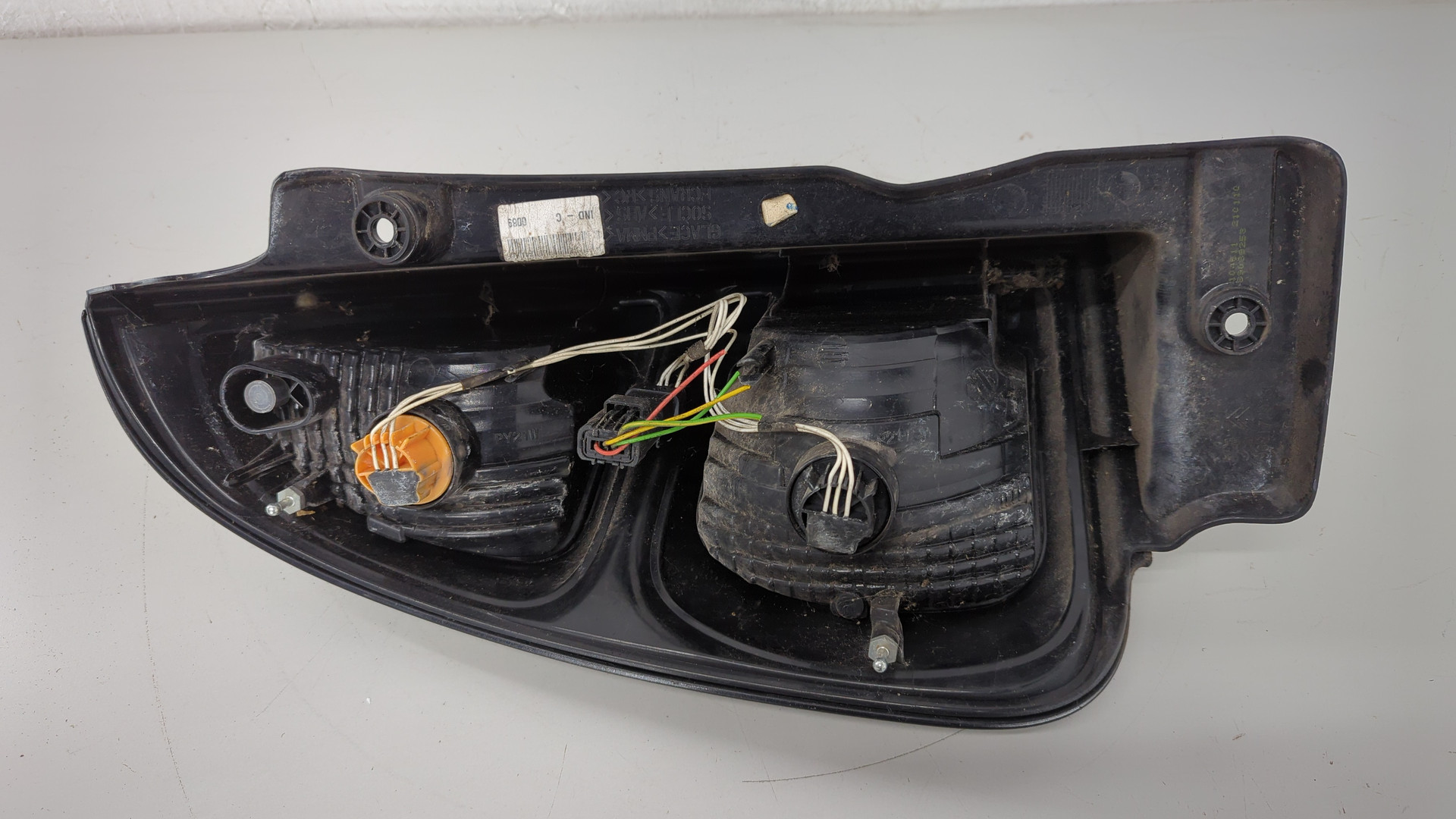 Фонарь задний правый