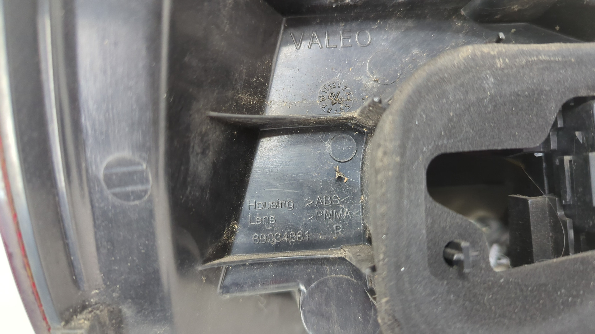 Фонарь задний правый