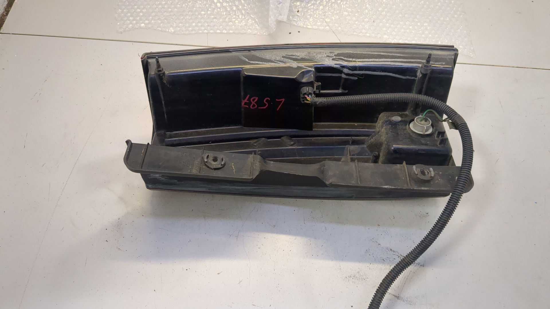 Фонарь задний левый