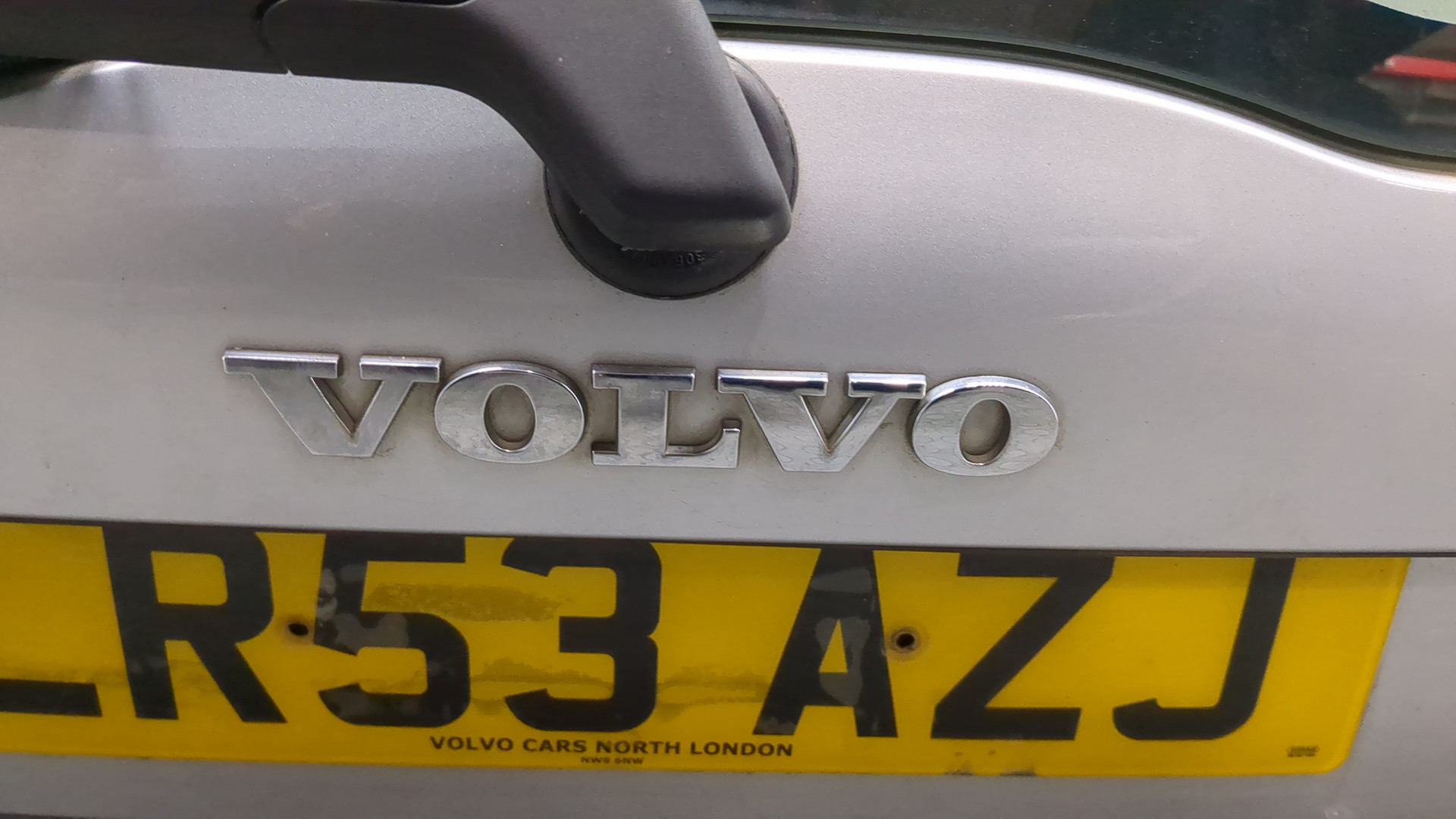 Дверь багажника