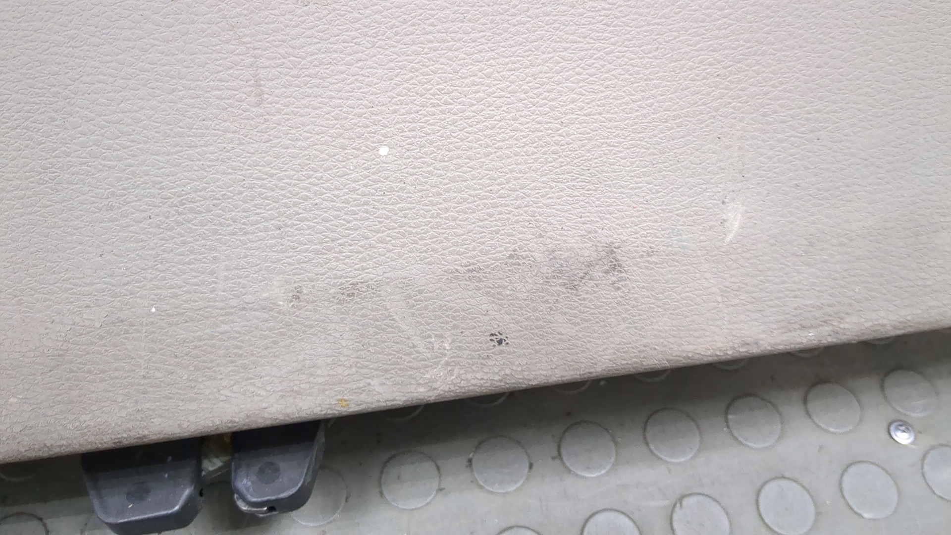 Дверь багажника