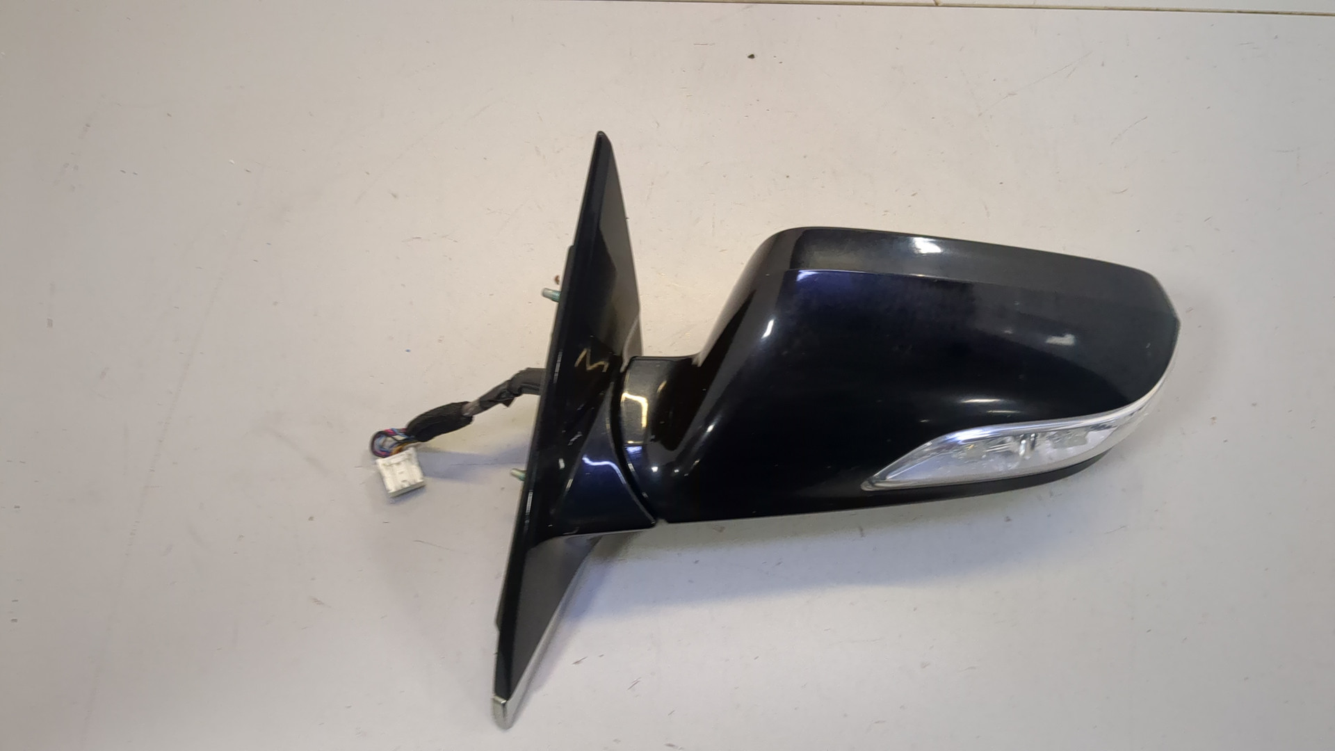 Зеркало левое электрическое