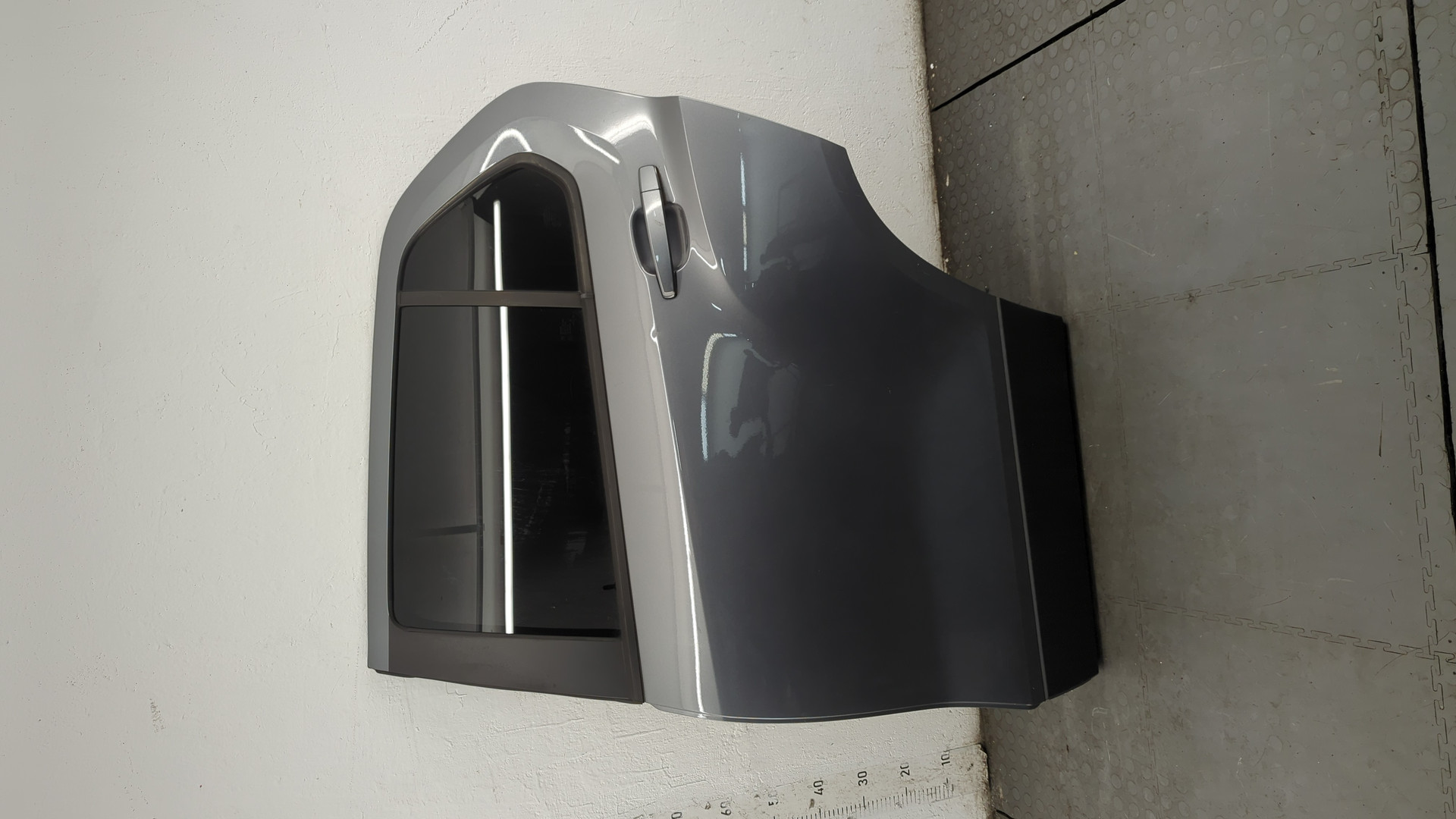 Дверь задняя левая