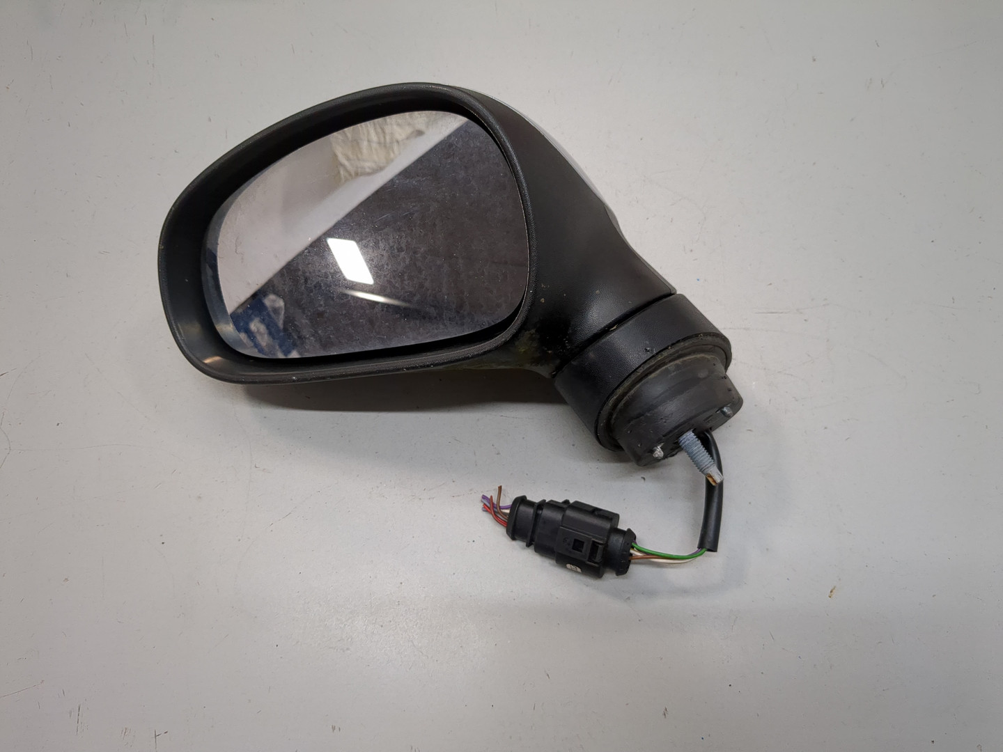 Зеркало левое электрическое