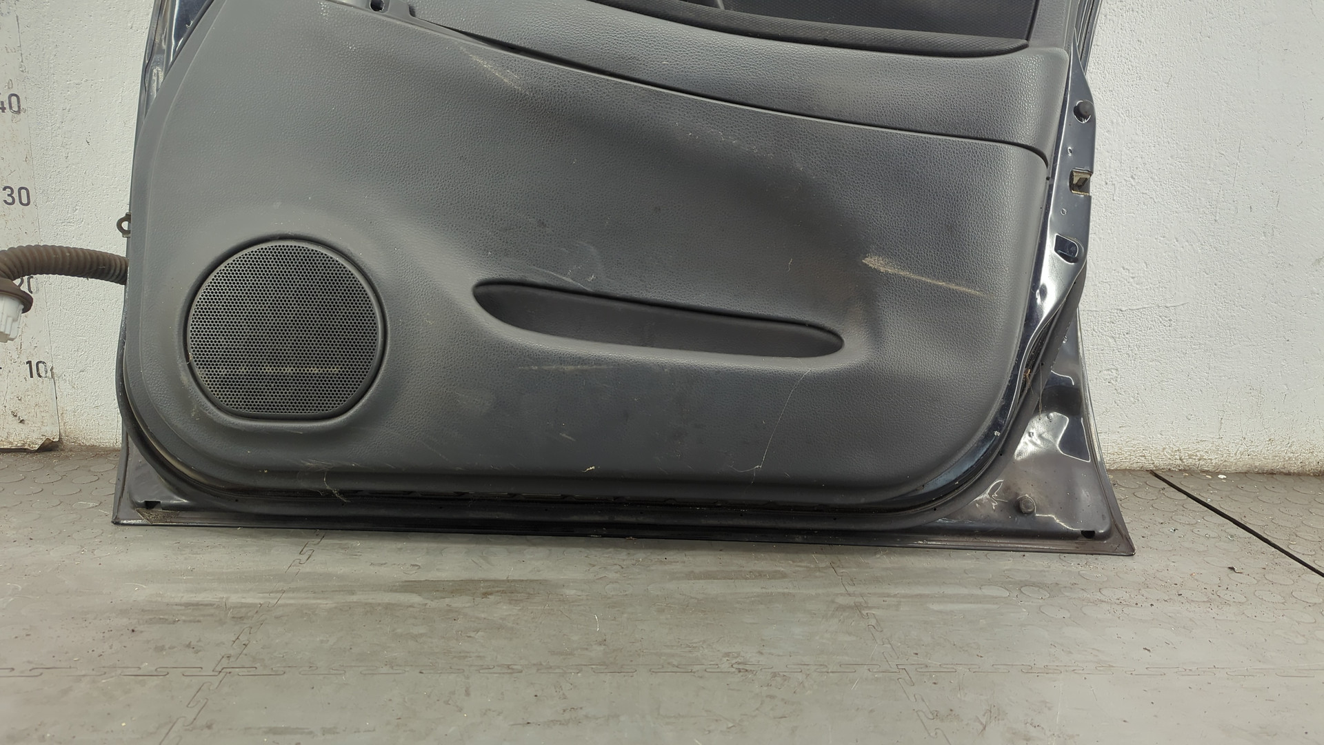 Дверь передняя правая