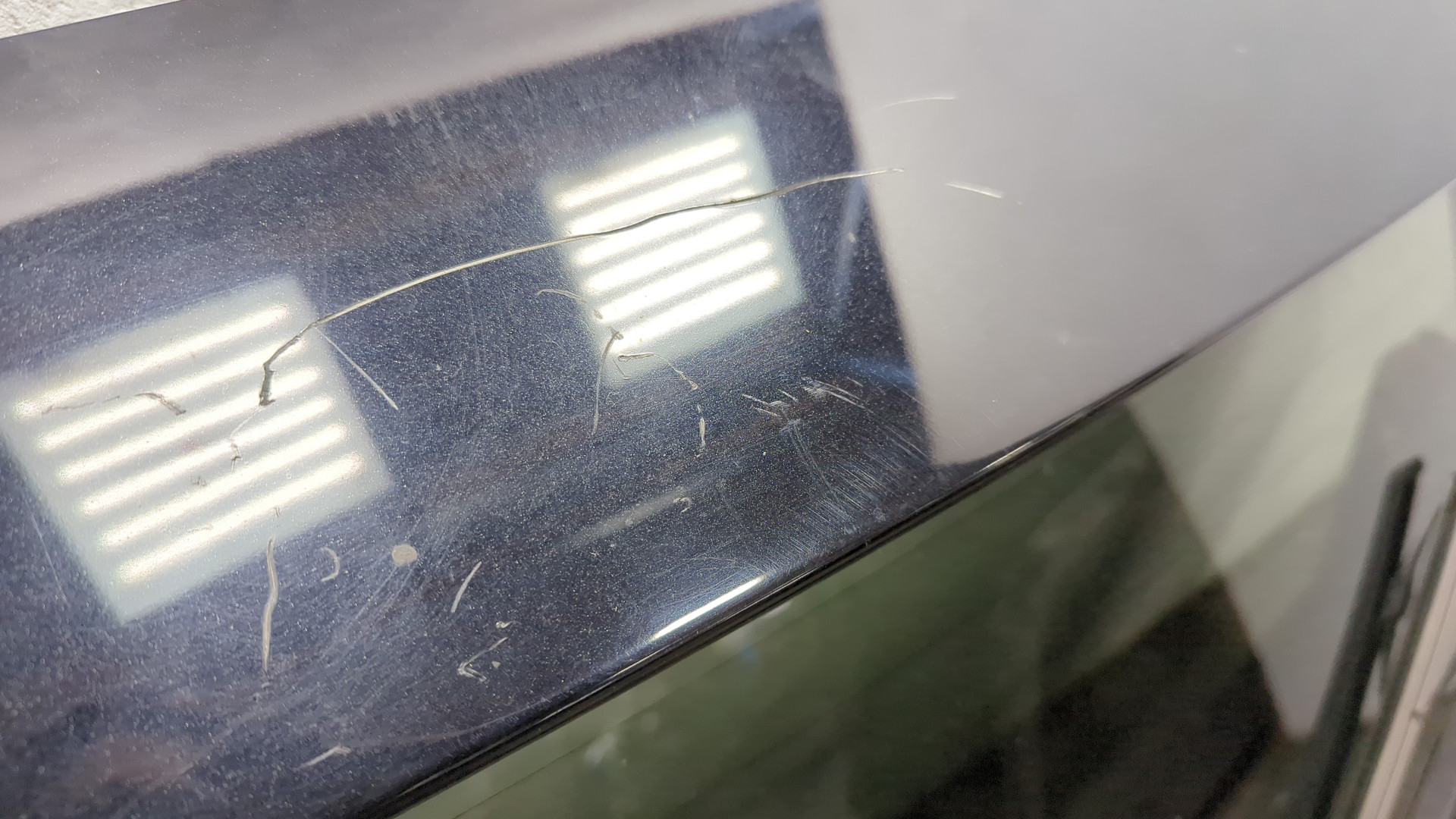 Дверь багажника