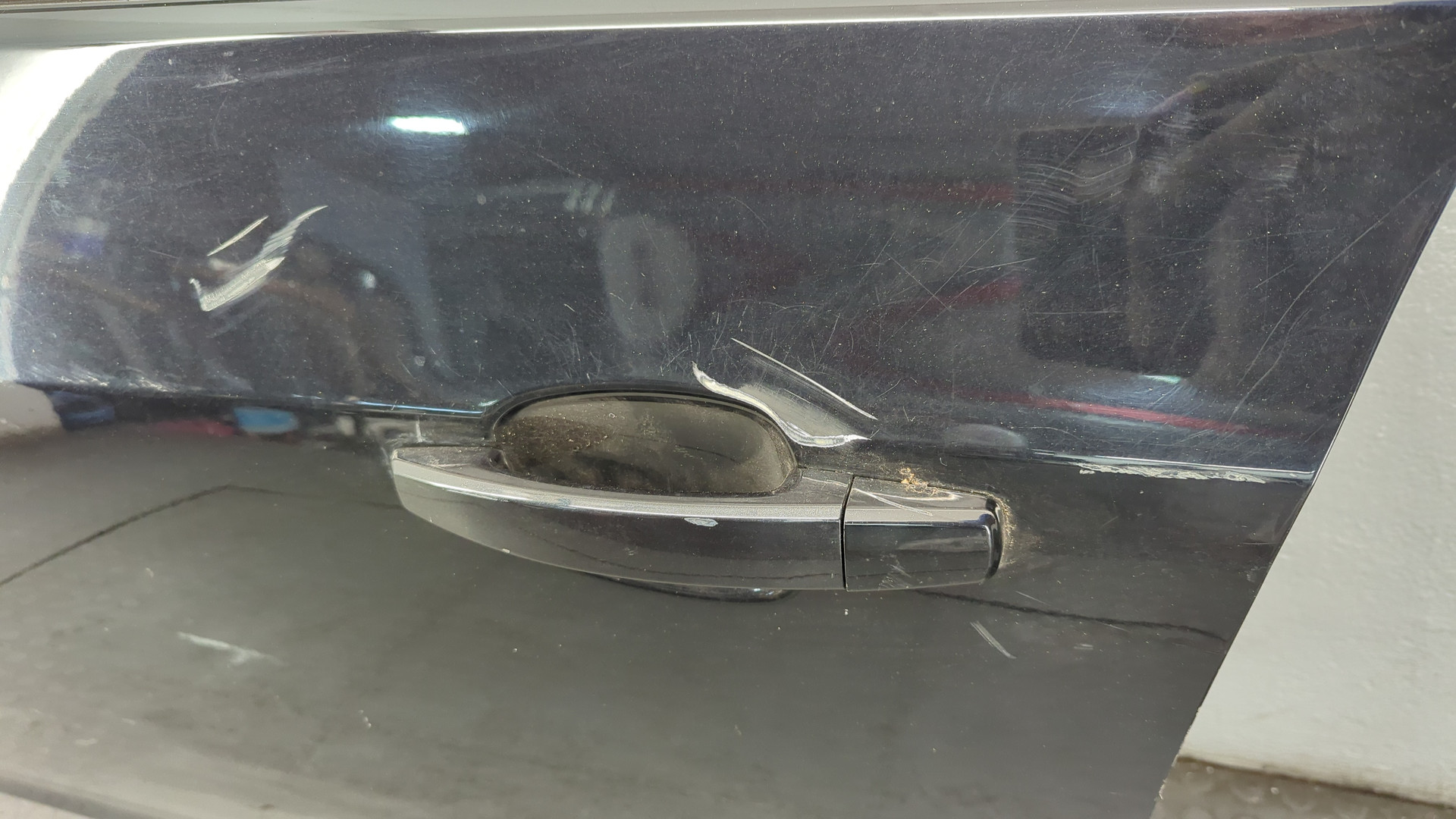 Дверь передняя левая