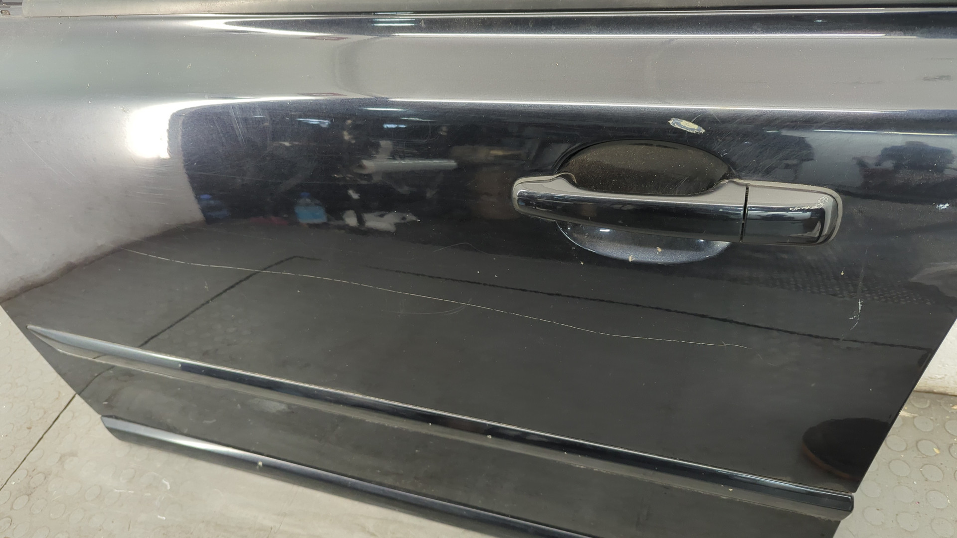 Дверь передняя левая