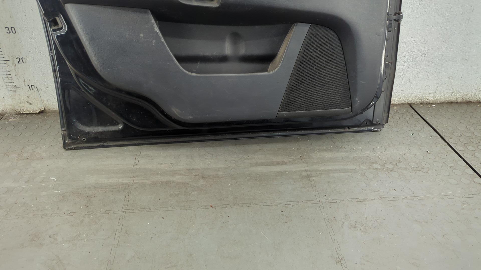 Дверь передняя левая