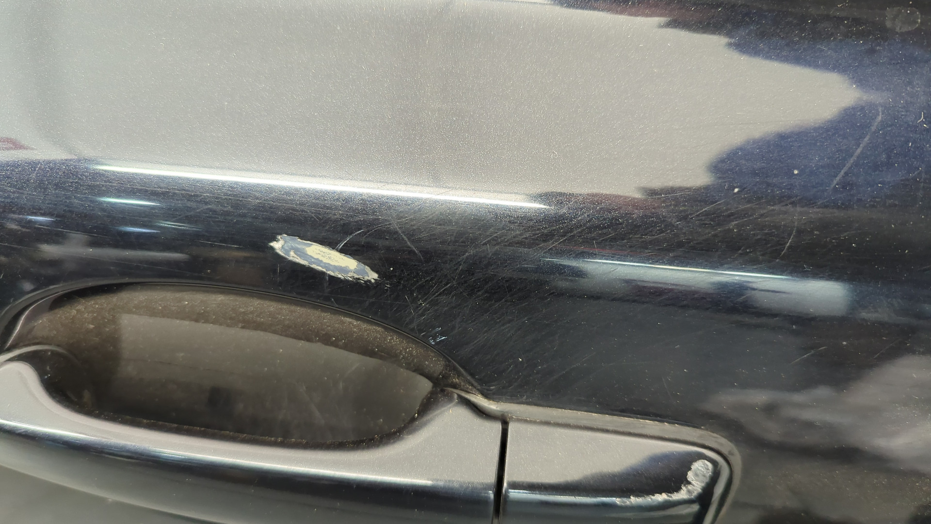 Дверь передняя левая