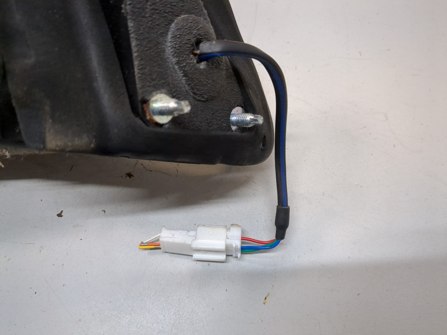 Зеркало левое электрическое