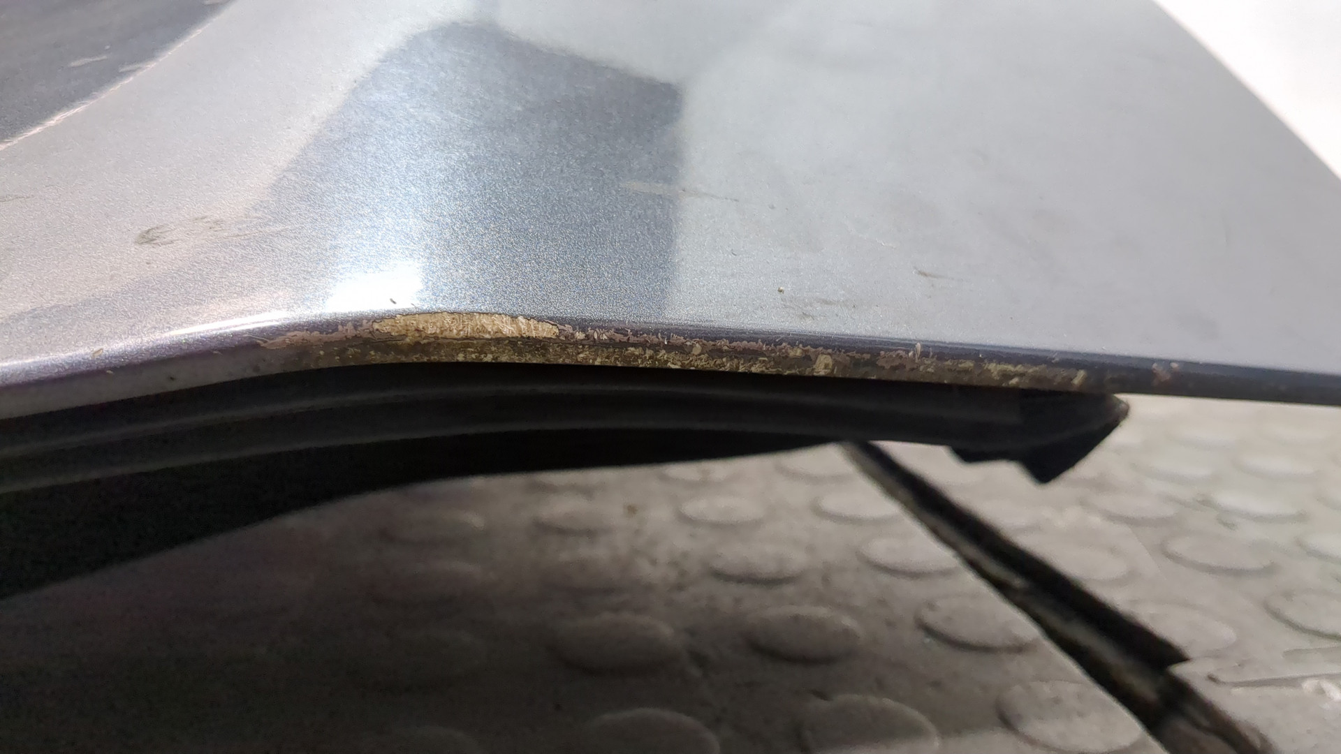 Дверь багажника