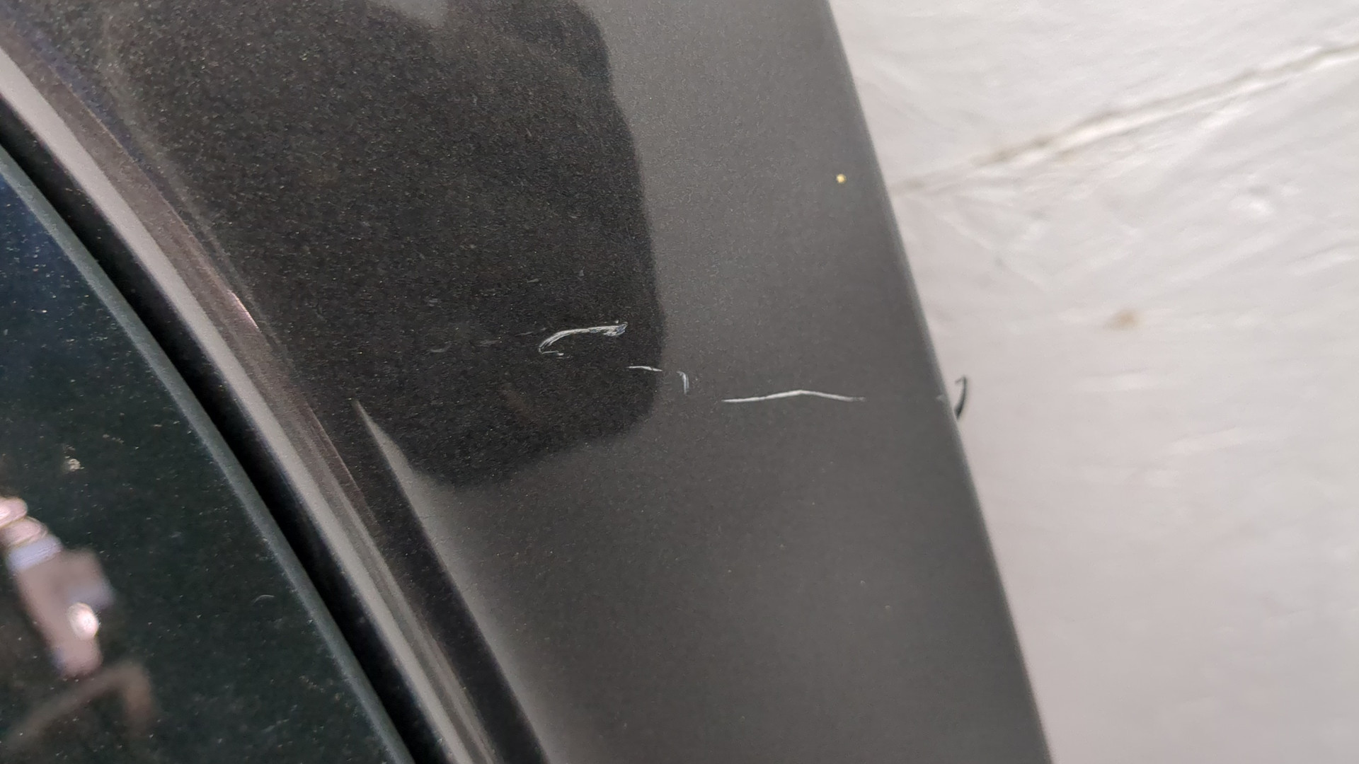 Дверь багажника