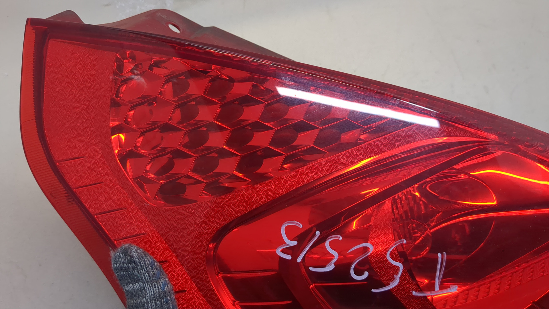 Фонарь задний левый