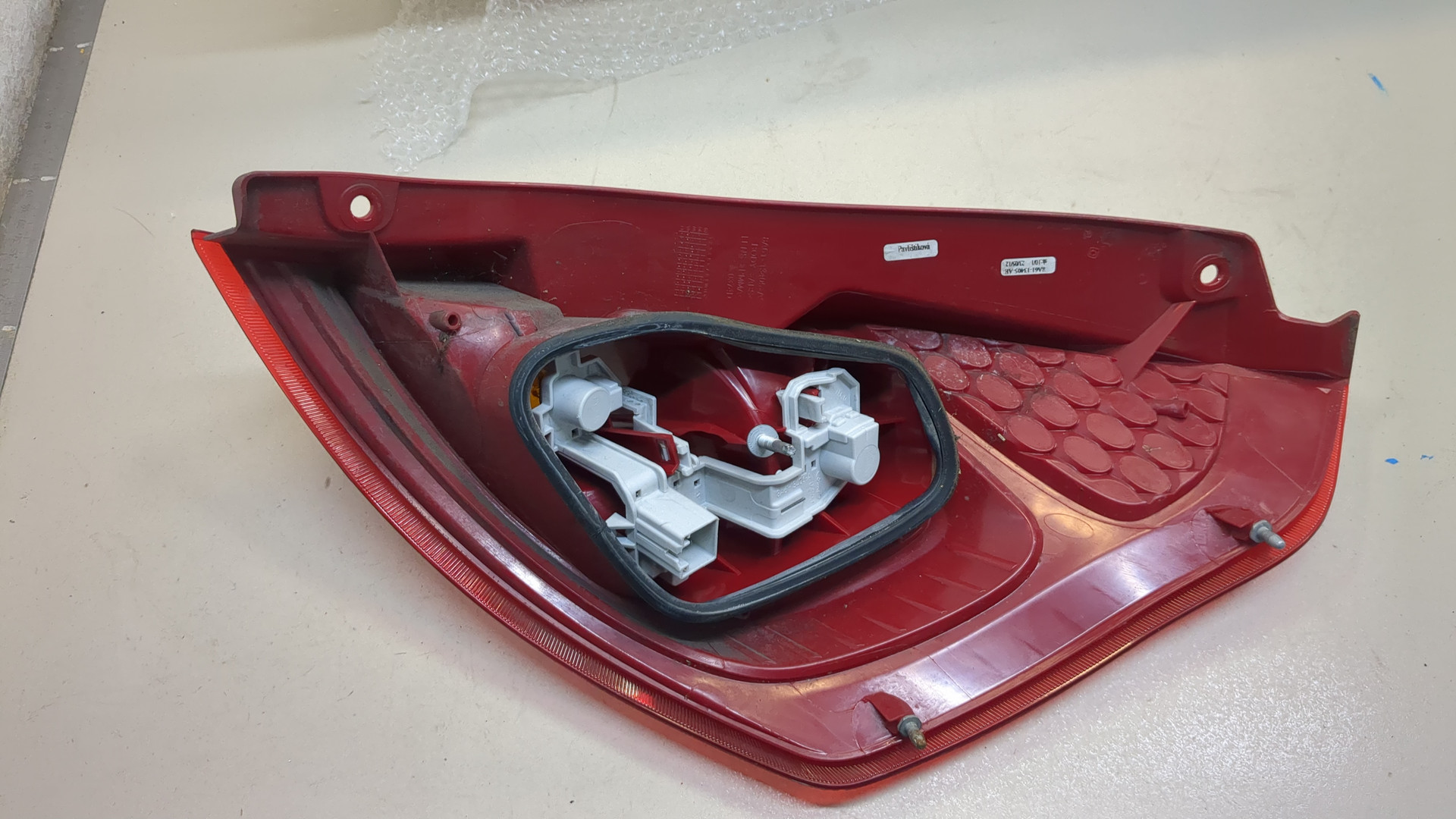 Фонарь задний левый