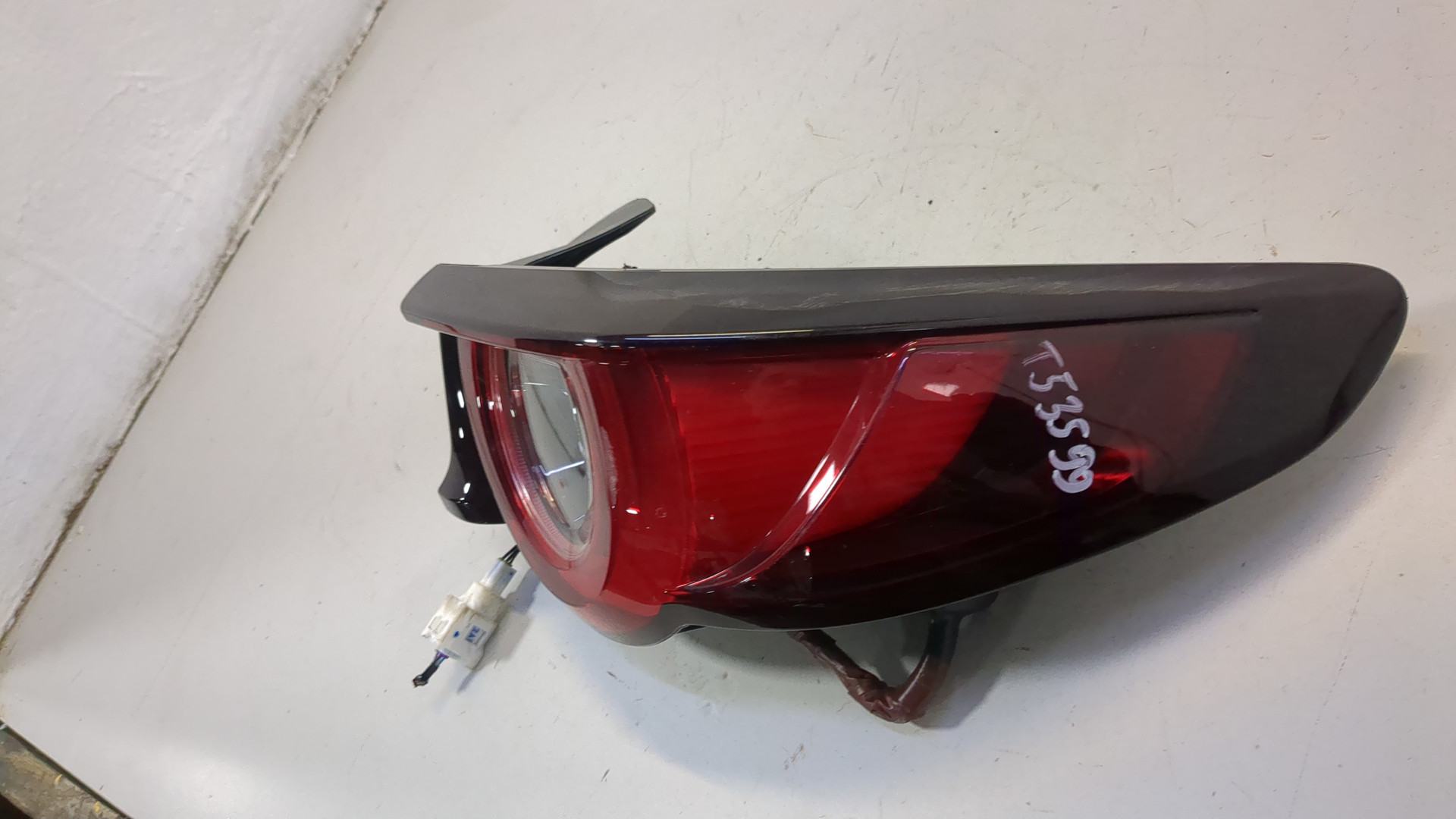 Фонарь задний правый