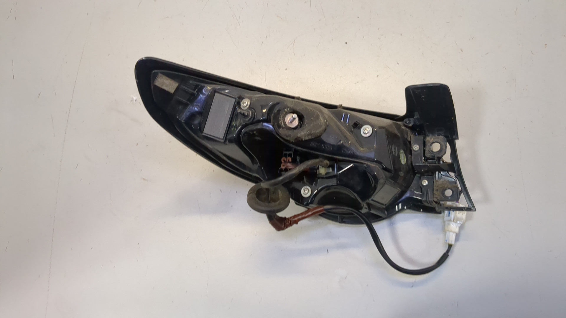 Фонарь задний правый