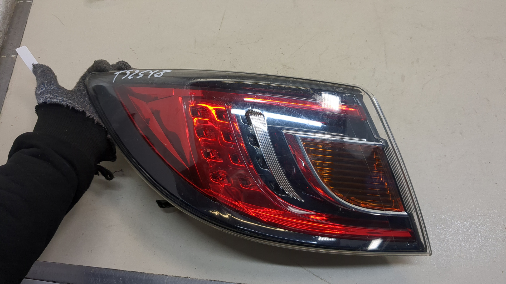 Фонарь задний левый