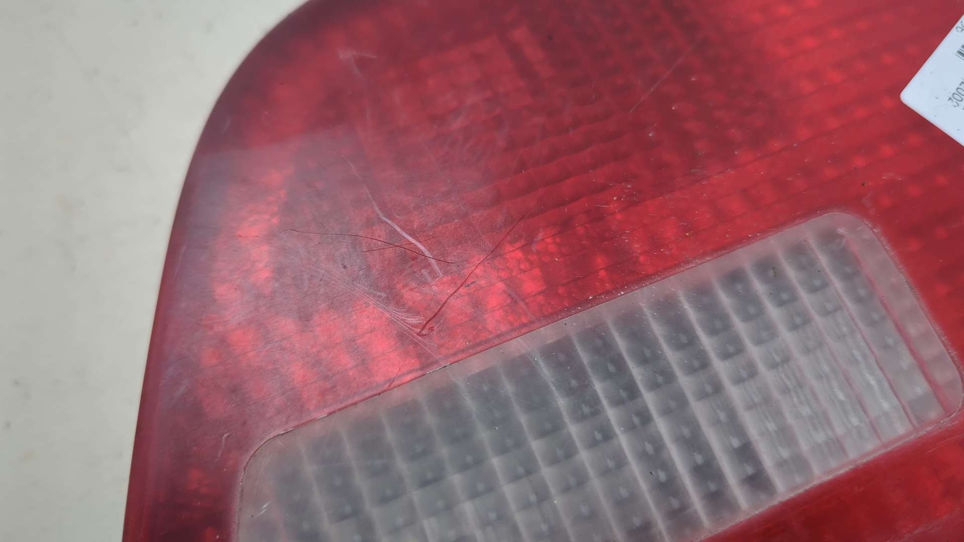 Фонарь задний внутренний левый