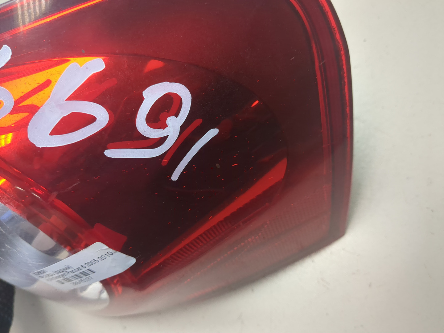 Фонарь задний правый